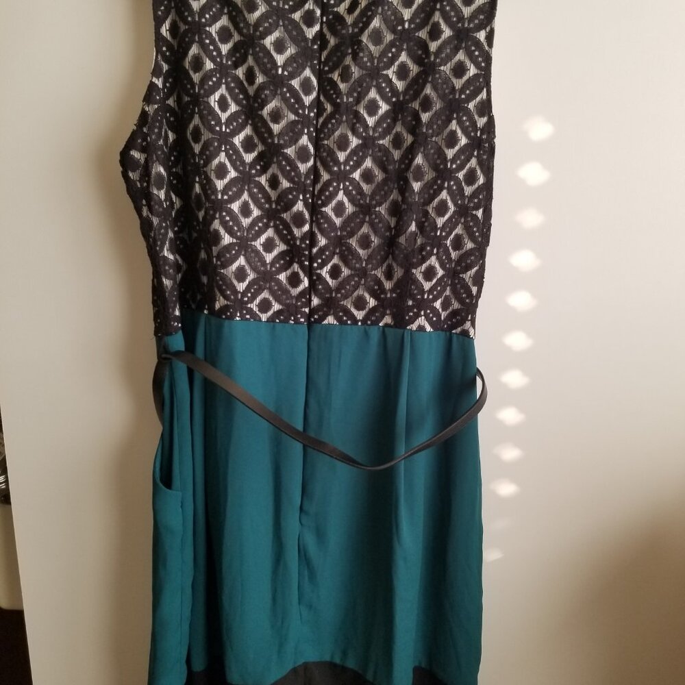 Diamond pattern dress - Picture 3 of 9